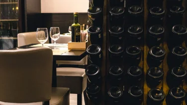 how to start a wine bar