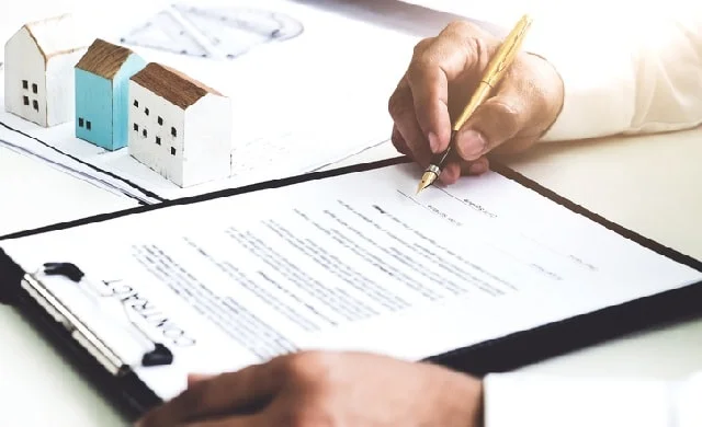 Signing lease for commercial property