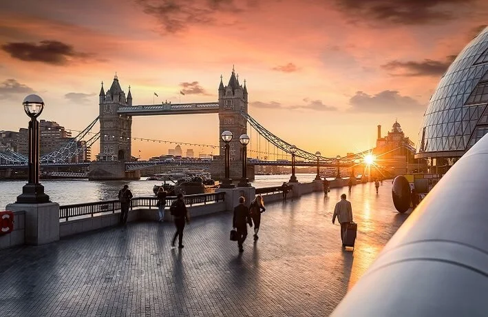 Landscape image of a sunset over London Bridge