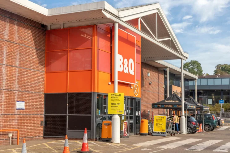 B&amp;Q (1)