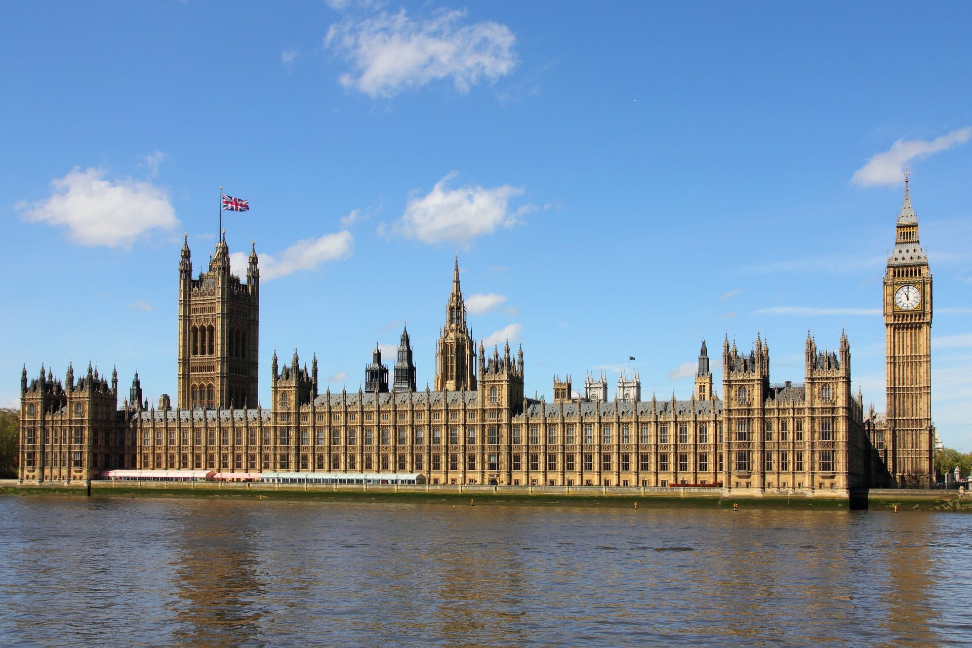 Why Freelancers Should be Tracking the Progress of This New Bill