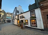 English pub