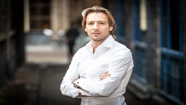 Bizzby Rohan Sinclair Luvaglio Startups 100 2015